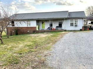 120 Mason Dr, Fayetteville, TN 37334