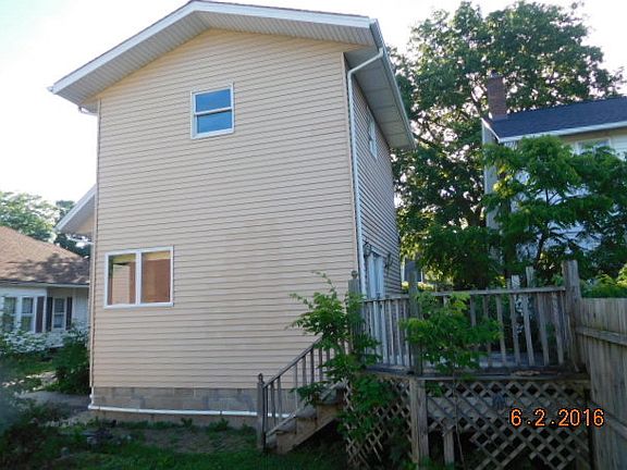 3rd image of 319 Marcy St
