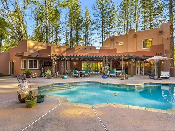 1495 Hillish Rock Rd, Meadow Vista, CA 95722