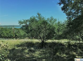 1228 Lakeside Dr W, Canyon Lake, TX 78133