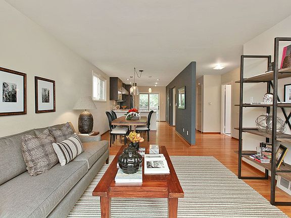 3rd image of 36 Panorama Dr