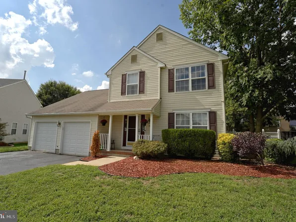 10 Sunflower Ln, Hamilton, NJ 08620