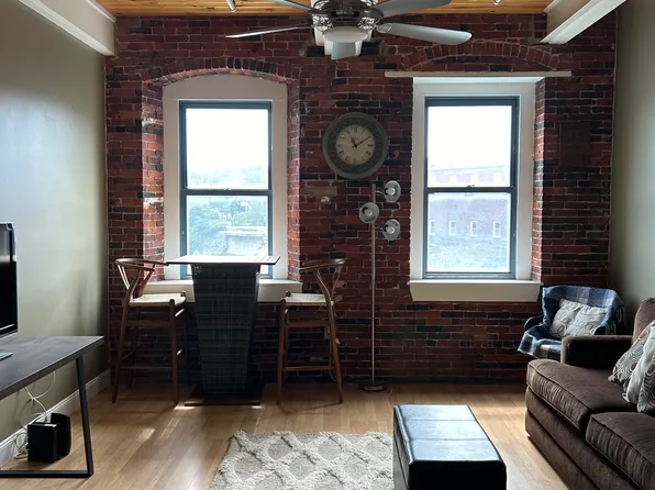 1 Saco Island Ter #122, Saco, ME 04072