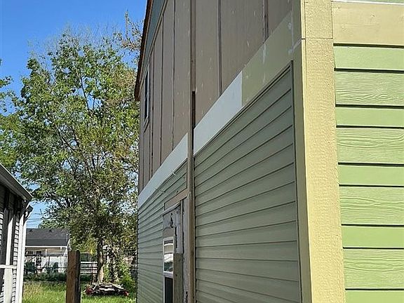 5th image of 3009 N Colorado Ave