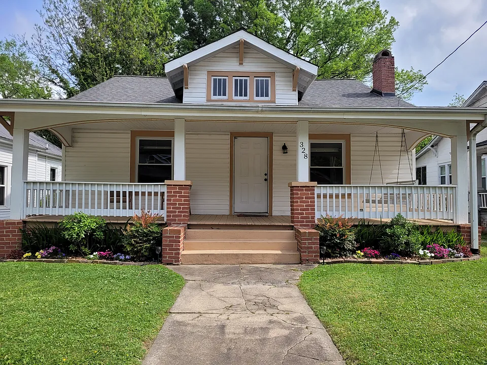 328 Louise Ave