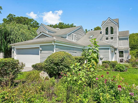 3rd image of 38 Woodlands Drive