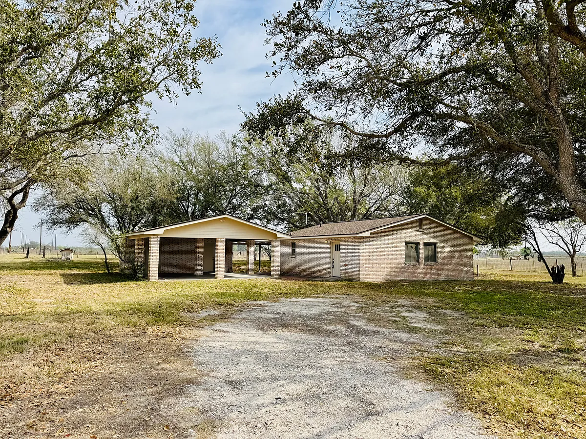 Building Photo - 1185 FM 1540