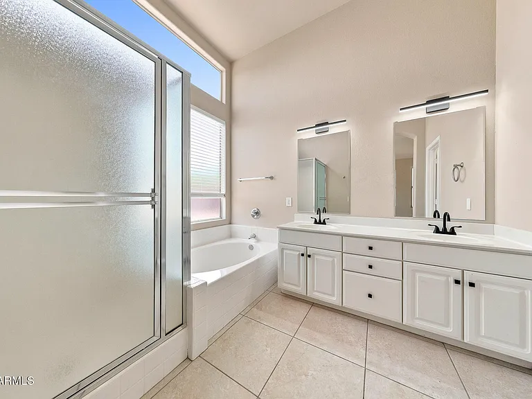 1402 E Shannon St — Photo 24