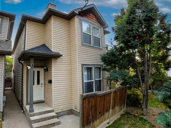 635 W 6th St S Unit 5, Lethbridge, AB T1J 2E4
