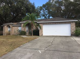 811 Freemans Farm Rd, Deland, FL 32720