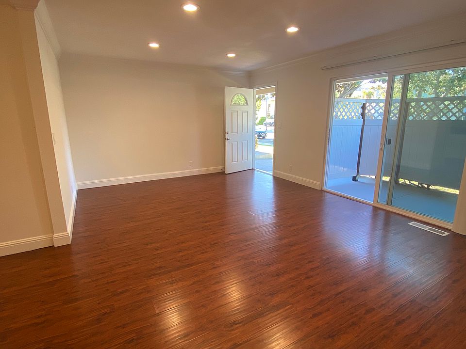 1st image of 659 Kirkland Dr APT 11