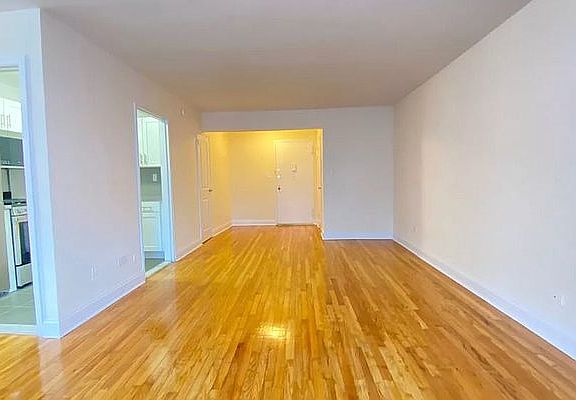 5th image of 86-75 Midland Pkwy #1A