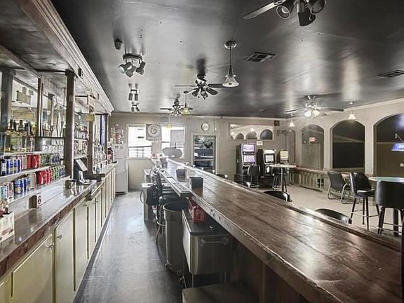 4th image of 1711 Hancock St