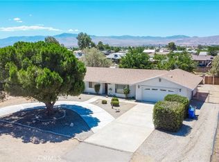 22717 Shawnee Rd, Apple Valley, CA 92308