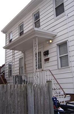2nd image of 2 McIntyre Ct