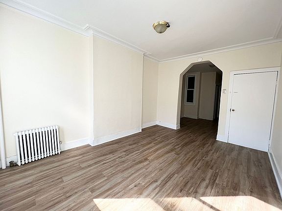2nd image of 457 W 49th St APT 3W