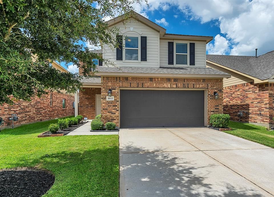 1st image of 8015 Oxbow Manor Ln
