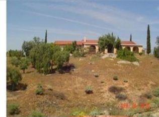 16145 Whispering Spur Dr, Riverside, CA 92504