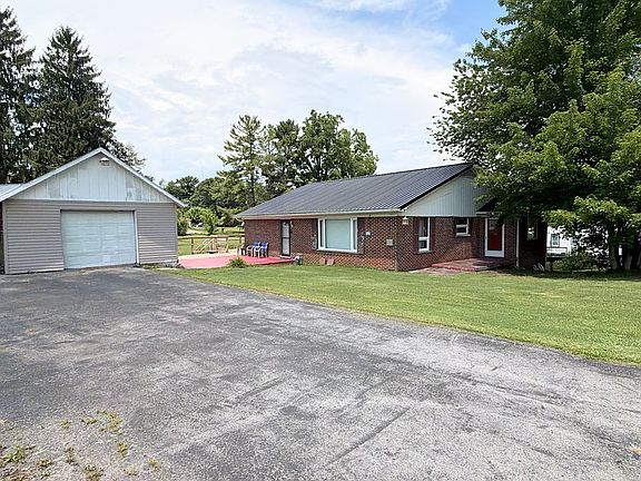 2nd image of 129 Crab Orchard Ave