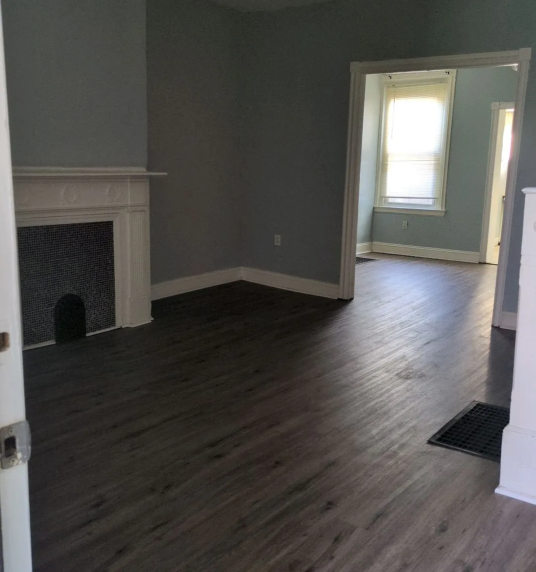 22nd - 714 E - 1 — Photo 2