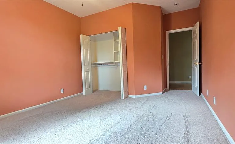 230 W Tarrington Dr — Photo 7