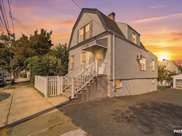 233 Maple St, Kearny, NJ 07032