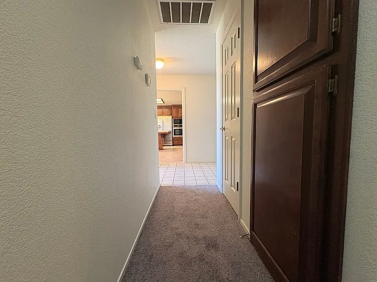 762 Corvey Cir — Photo 19