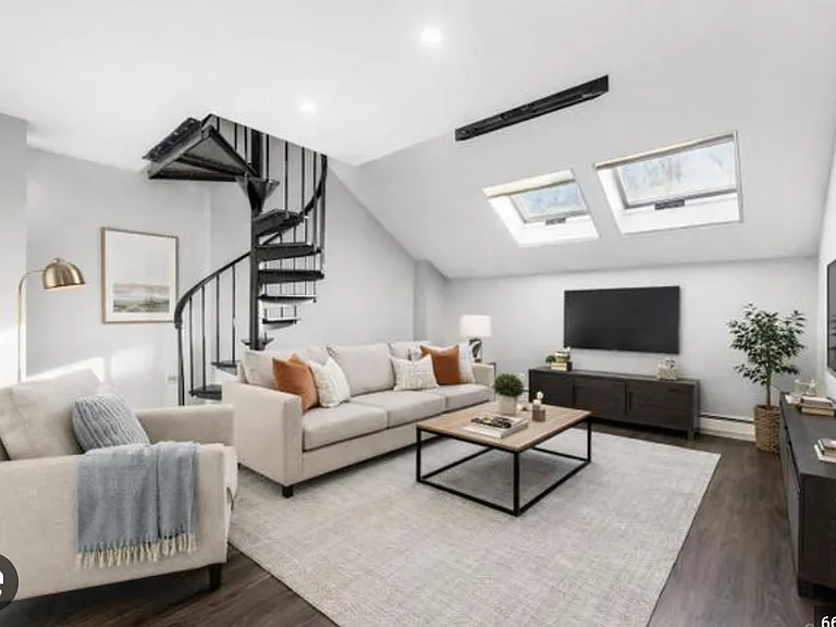 520 Ashford Ave #18 — Photo 4