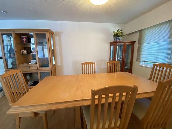 3rd image of 11735 74b Ave