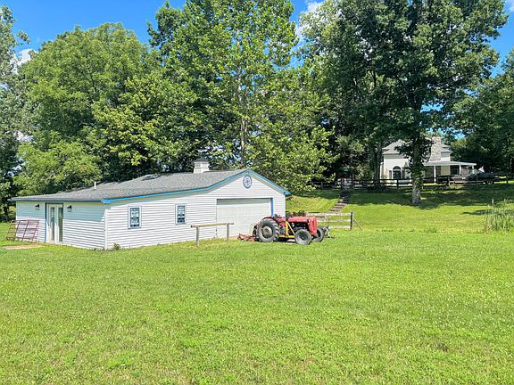 3rd image of 3788 Rich Rd