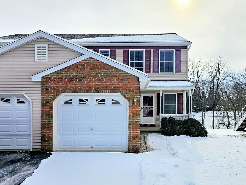 1st image of 42 Beverly Dr