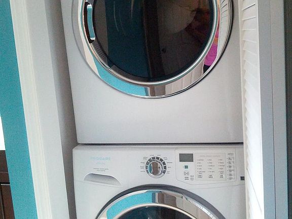 full sized high efficiency washer/dryer in unit