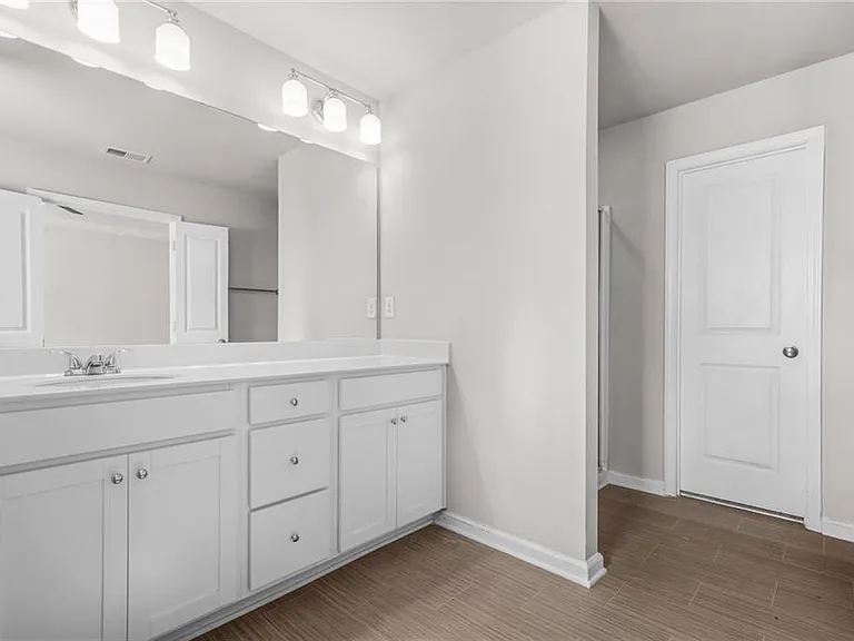 3181 Meadowstone Ln SW — Photo 15