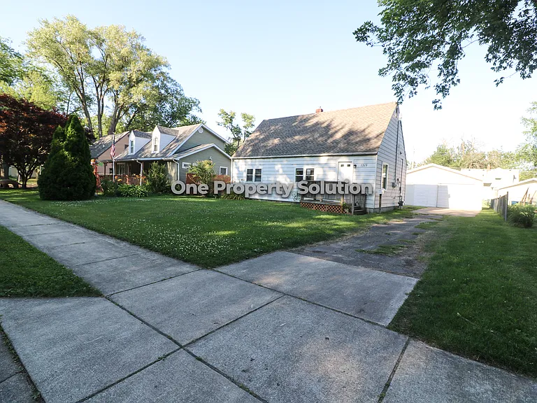 7219 Maryland Ave — Photo 2