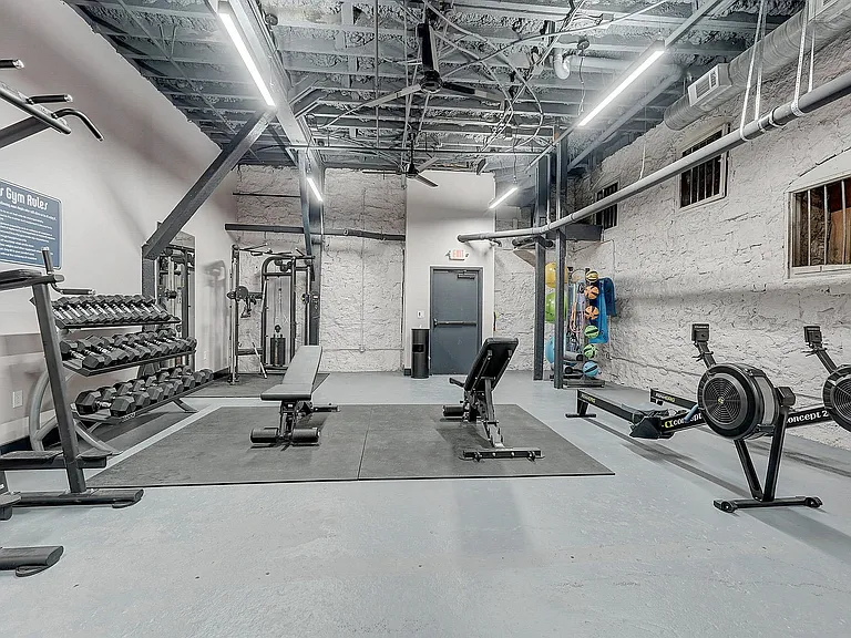 Highland Ave Ne Amenities-008 2