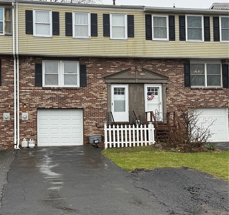 1st image of 4176B Burningtree Rd