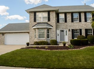 17008 Woodstock Dr, Tinley Park, IL 60477