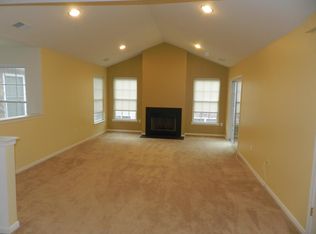 109 Chariot Ct, Piscataway, NJ 08854