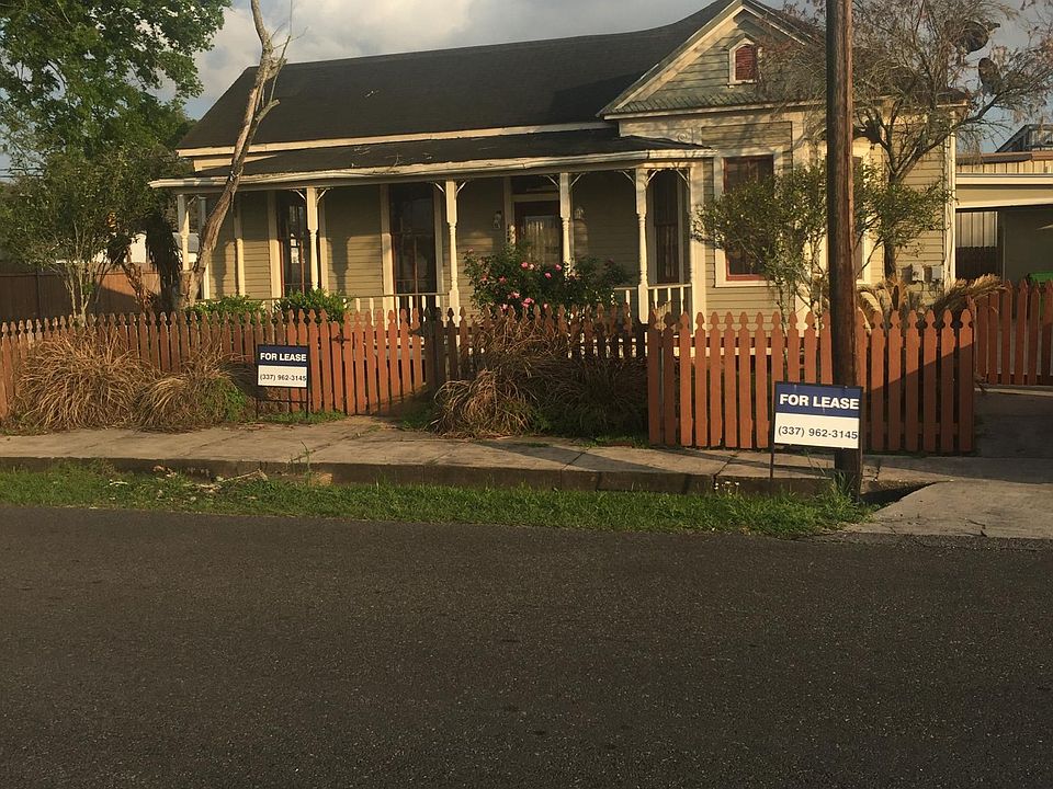 119 Leonard St. 2 bedroom, 1 bath
