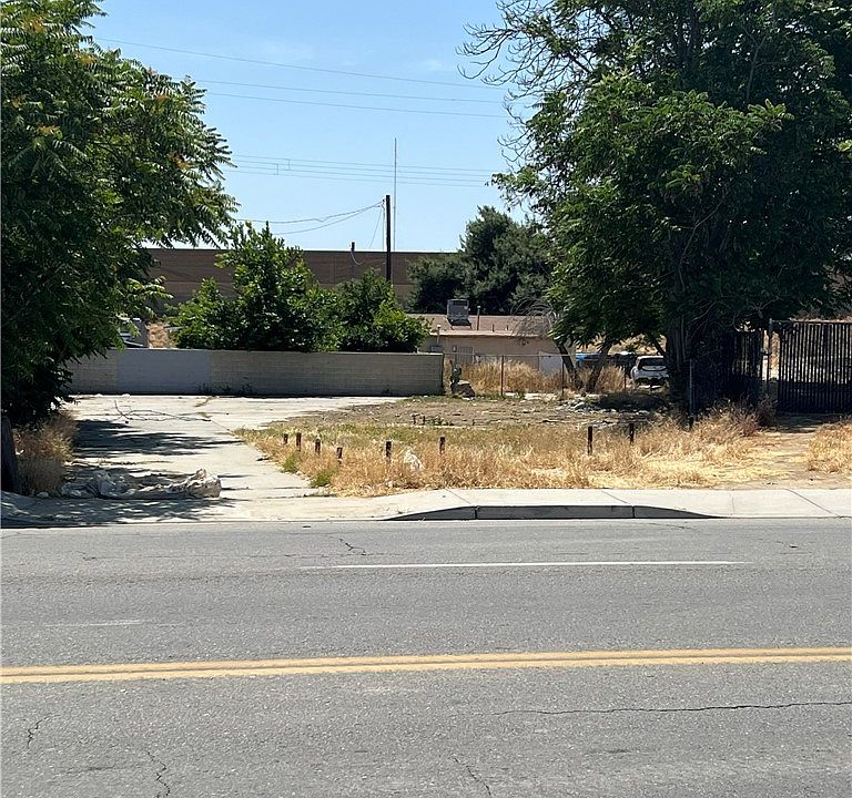 2nd image of 625 Brundage Ln #2