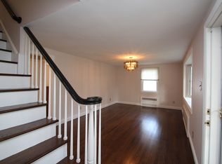 1728 Jennings Rd, Fairfield, CT 06824