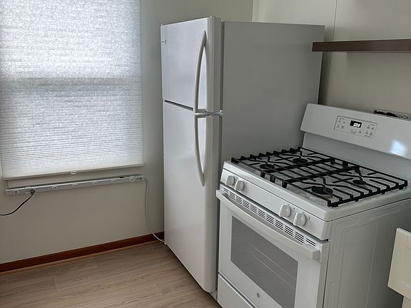 3rd image of 709 S Midland Ave