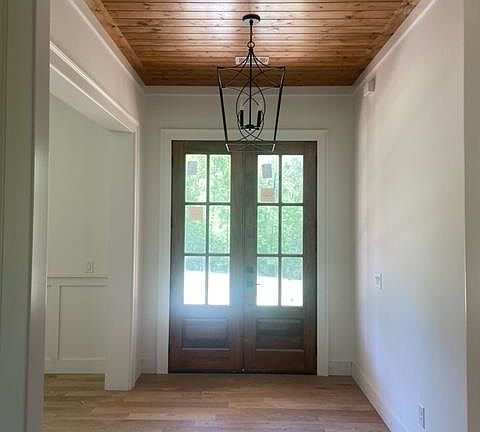 2nd image of 102 Fox Ct