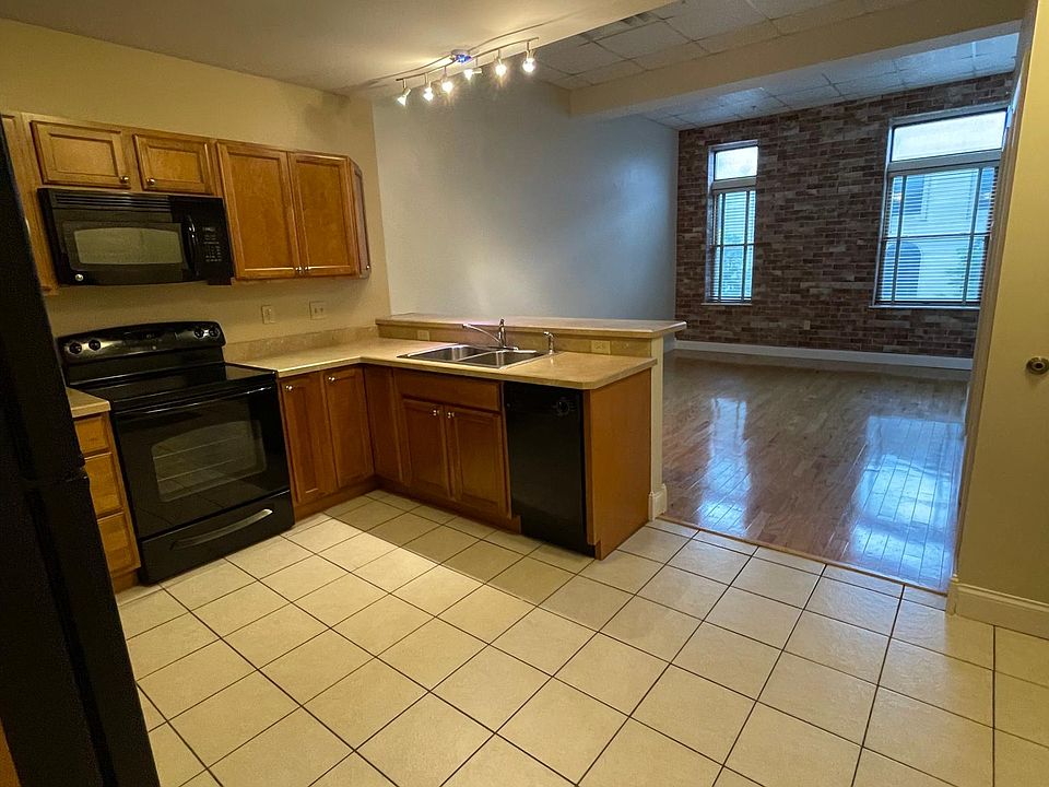 1st image of 218 W Genesee St Ste 2A