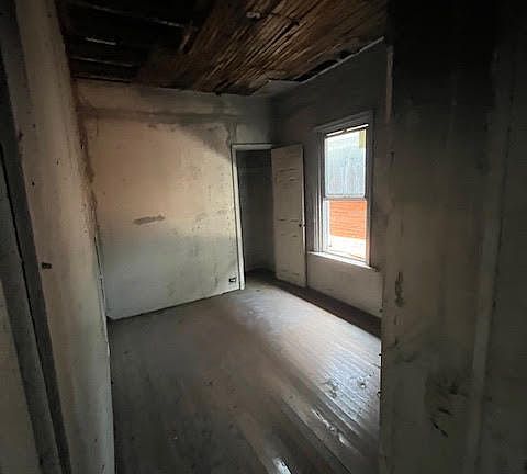 5th image of 4340 Connecticut St