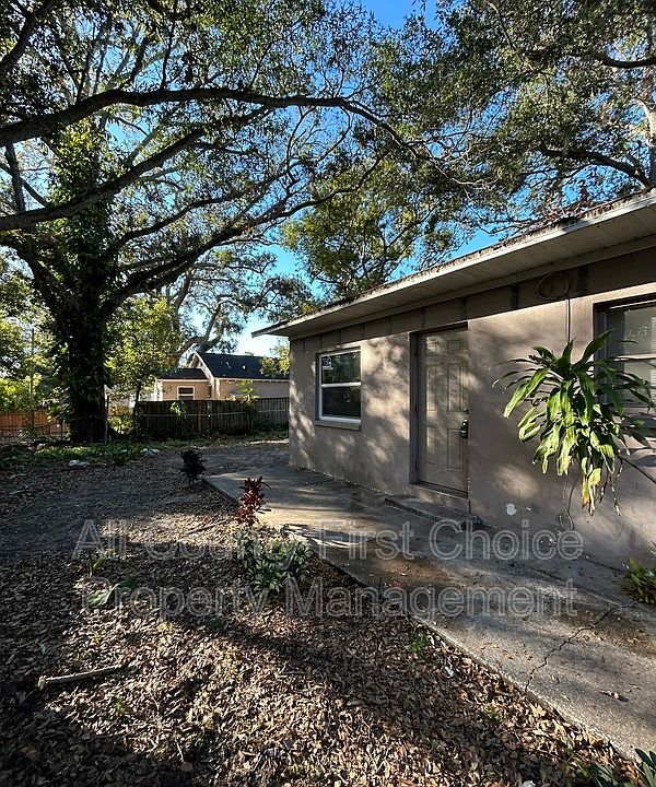 1st image of 1530 Carmel Ave APT 3