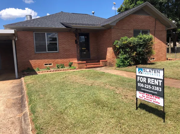214 Lewis St, Nacogdoches, TX 75961