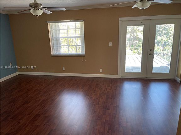 3rd image of 1209 Seaview Dr