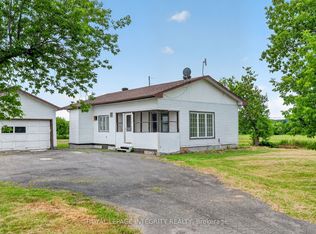 3156 Old Highway 17 Rd, Clarence Rockland, ON K4K 1W3