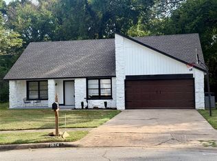 1824 S Umbrella Ct, Broken Arrow, OK 74012